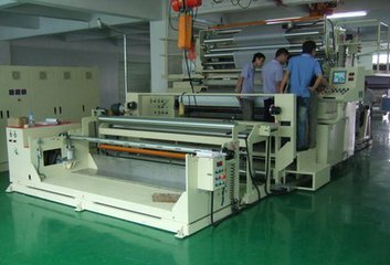 布料膠點(diǎn)貼合機(jī)有什么樣的特點(diǎn)？