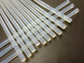 熱熔膠 熱熔膠產(chǎn)品的特點(diǎn)？